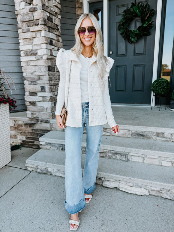 Quilting Knit Ruffle Sleeve Vest