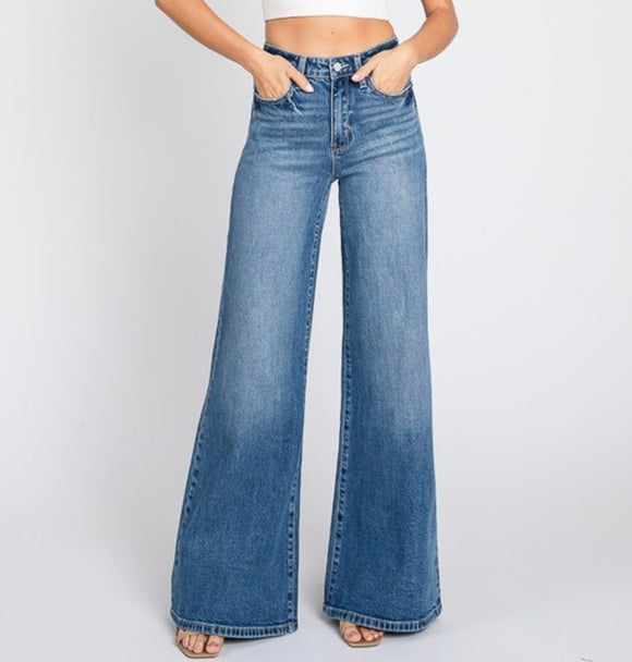 Rhonda Medium Wash Jean