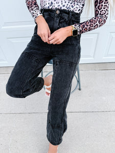 Mineral Washed Mid Rise Barrel Shape Pants